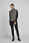 Vorschau: Eskadron Weste Quilt Waistcoat