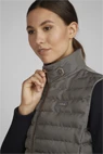 Vorschau: Eskadron Weste Quilt Waistcoat